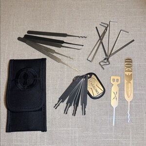Sparrow Black and Gold Grooming Tool Set